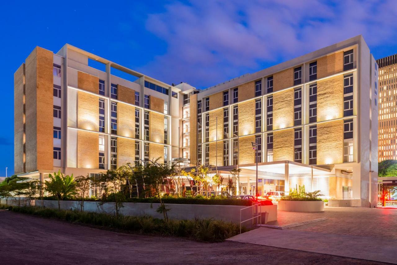 Onomo Hotel Дърбан Екстериор снимка